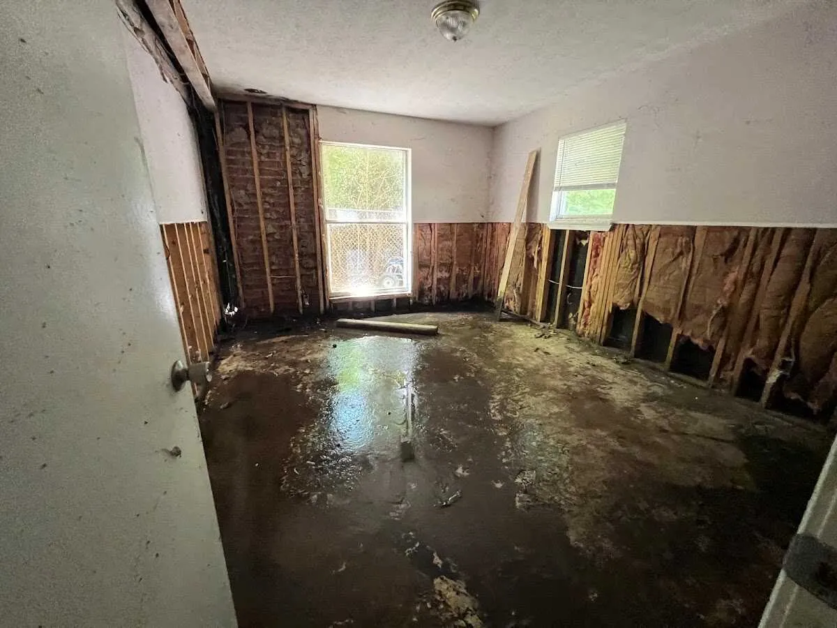 Flood Damage Cleanup in New Smyrna Beach, FL